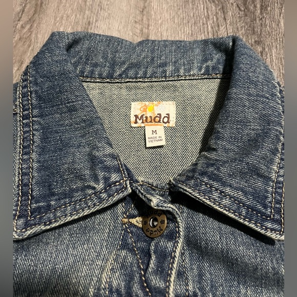 Mudd Distressed Jean Jacket - Size Women’s Medium - Denim Jacket - Picture 5 of 9